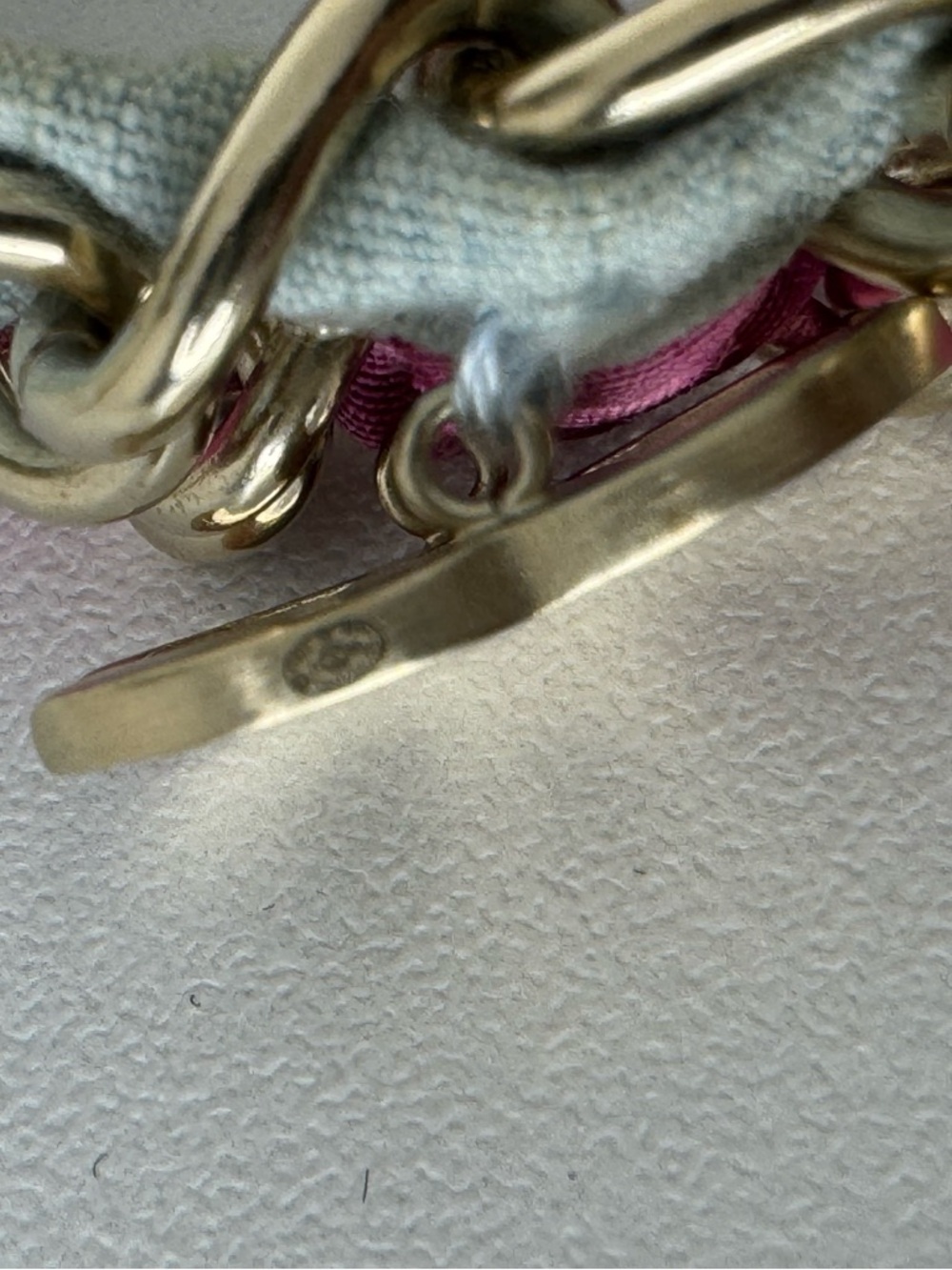 CHANEL Gold-Tone Chain Bracelet with Pink and Cream Fabric Weave - Picture 3 of 3